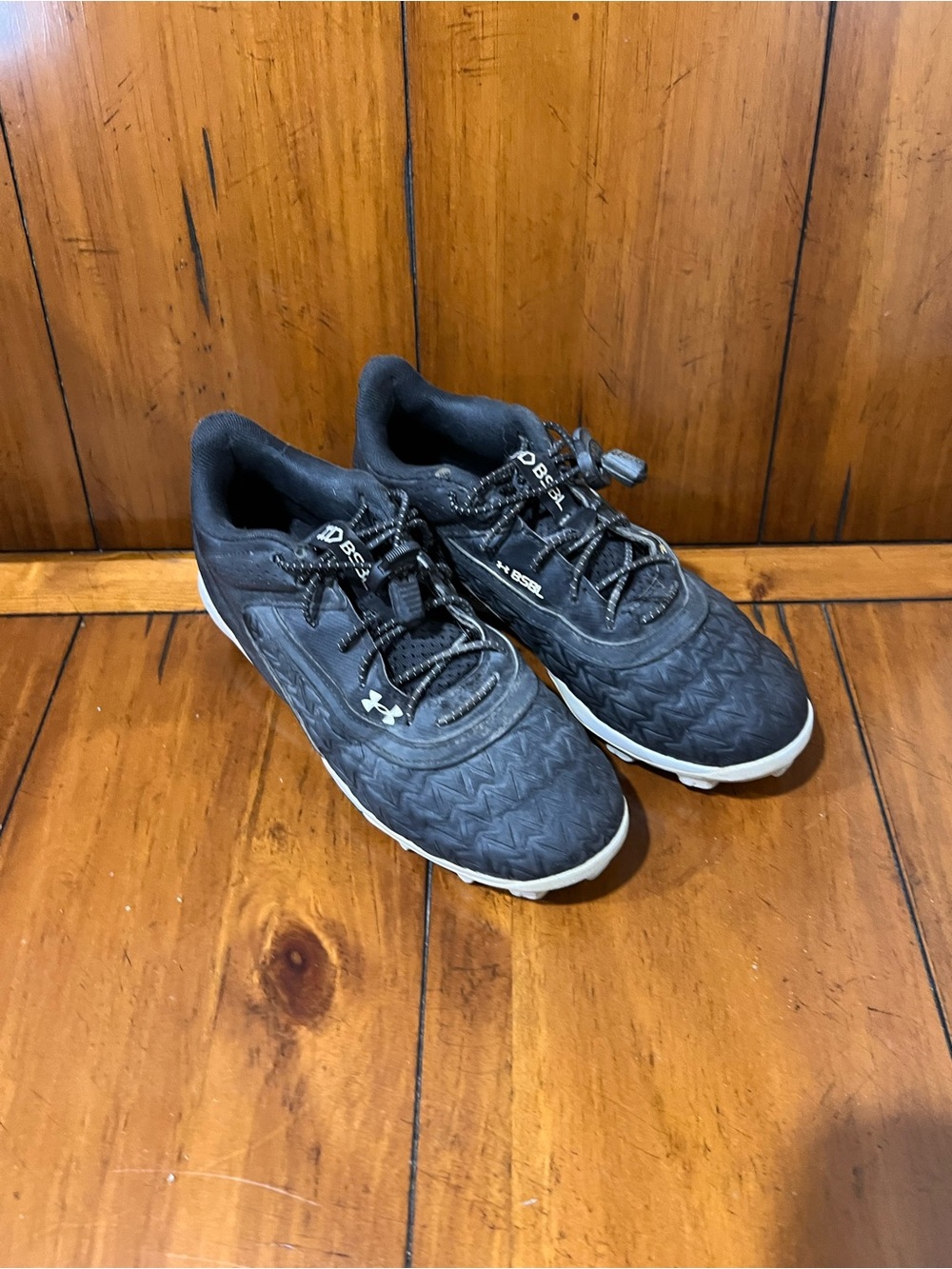 Under Armour Boys Molded Black Baseball Cleats
